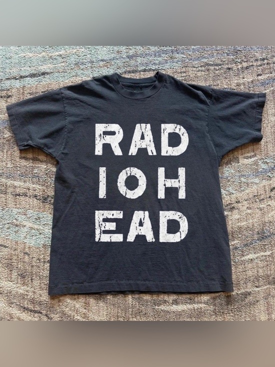 Gildan Tops - Black Graphic Tee with Distressed White 'RADIOHEAD'